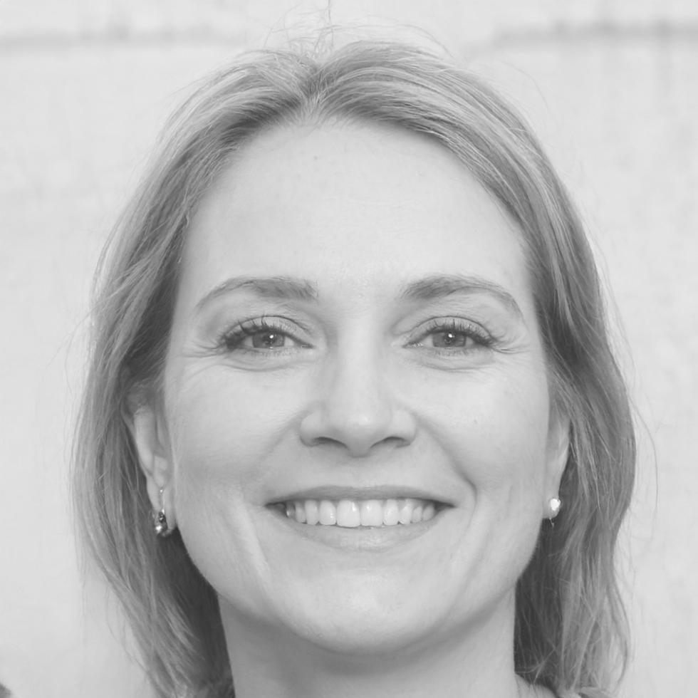 Formatrice experte en analyse financière sectorielle